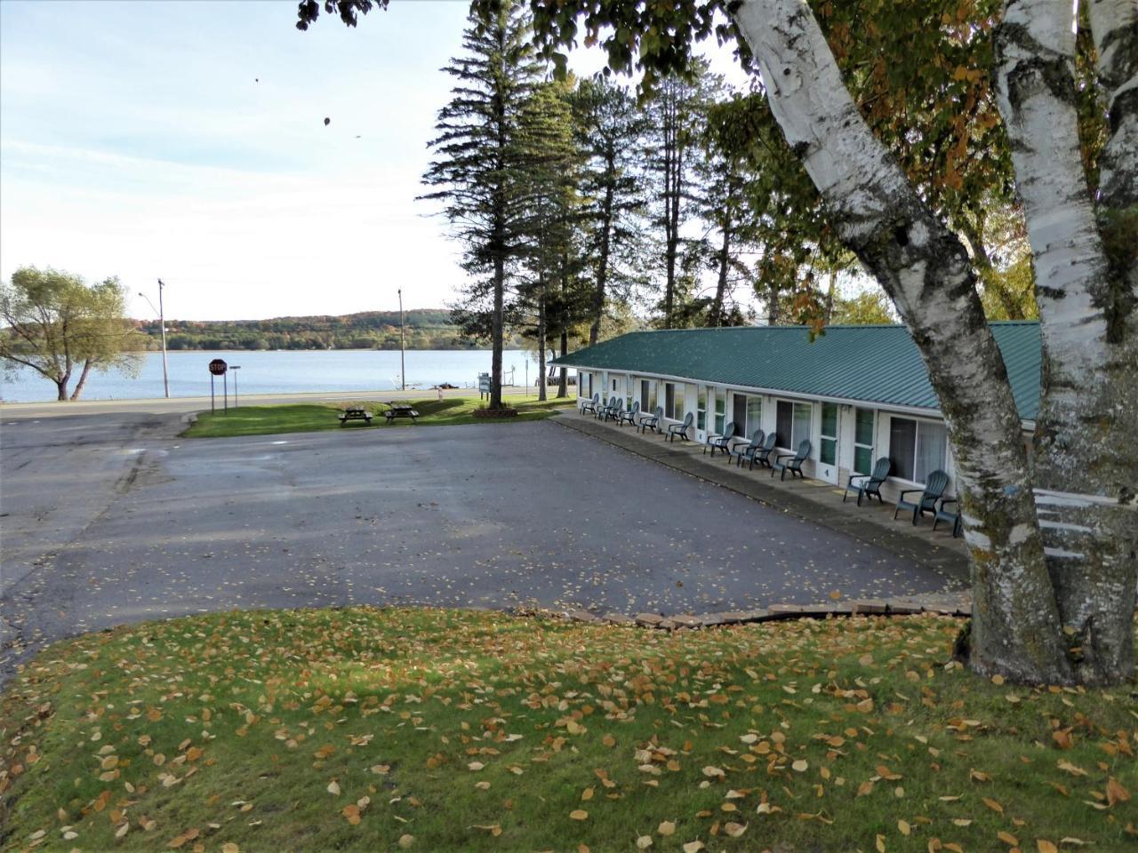 Мотель South Arm Retreats Іст-Джордан Екстер'єр фото